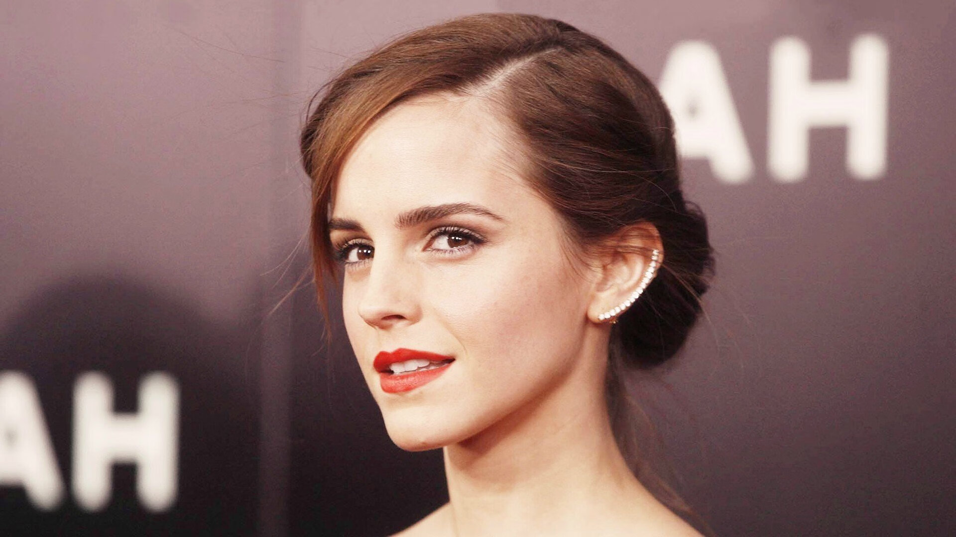 库里生涯之夜点燃跨洋对决，开拓者加时险胜广东队