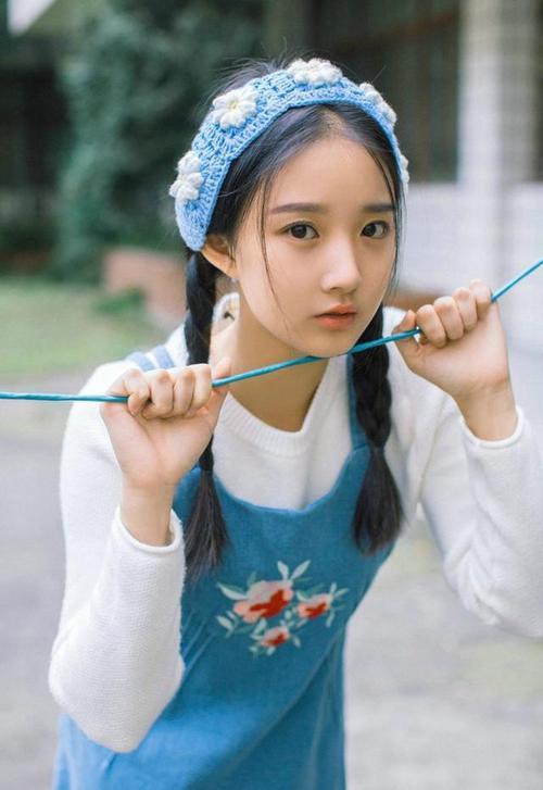 非常有意思,充满了戏剧性的反差和张力。它挑战了我们对足球世界的固有认知,指向了一个独一无二的、打破所有剧本的平行时空